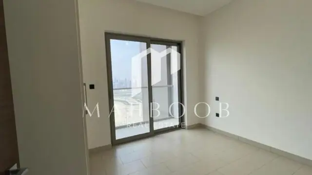 Vacant | Burj Khalifa View | Very High Floor thumbnail 4