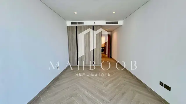 Sea & Canal View | Luxurious Unit | Handover Soon thumbnail 8