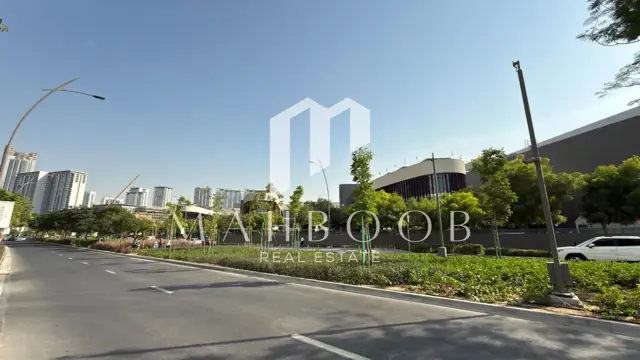 Burj & Downtown View | High Floor | Prime Location thumbnail 2