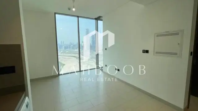 Vacant | Burj Khalifa View | Very High Floor thumbnail 3