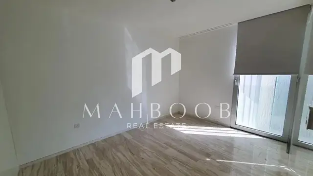 Urgent Sale | Ready & Vacant | 3 BR in Muraba Residence thumbnail 17