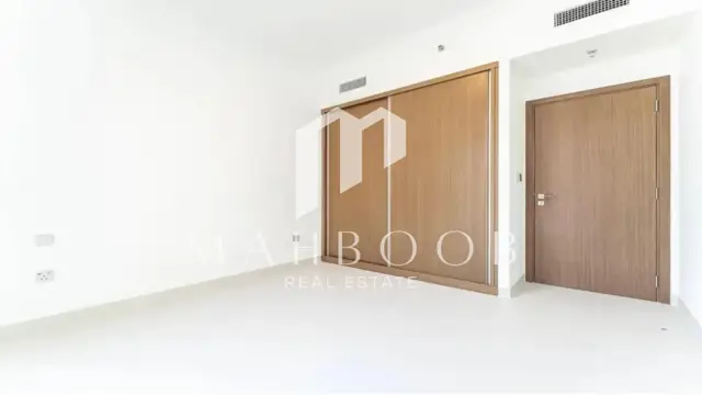 Urgent Sale | Ready & Vacant | 1 BR in Palace Beach Residence Tower 2 thumbnail 13