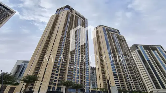 Urgent Sale | 4 BR + Maid in Samana Skyview thumbnail 1